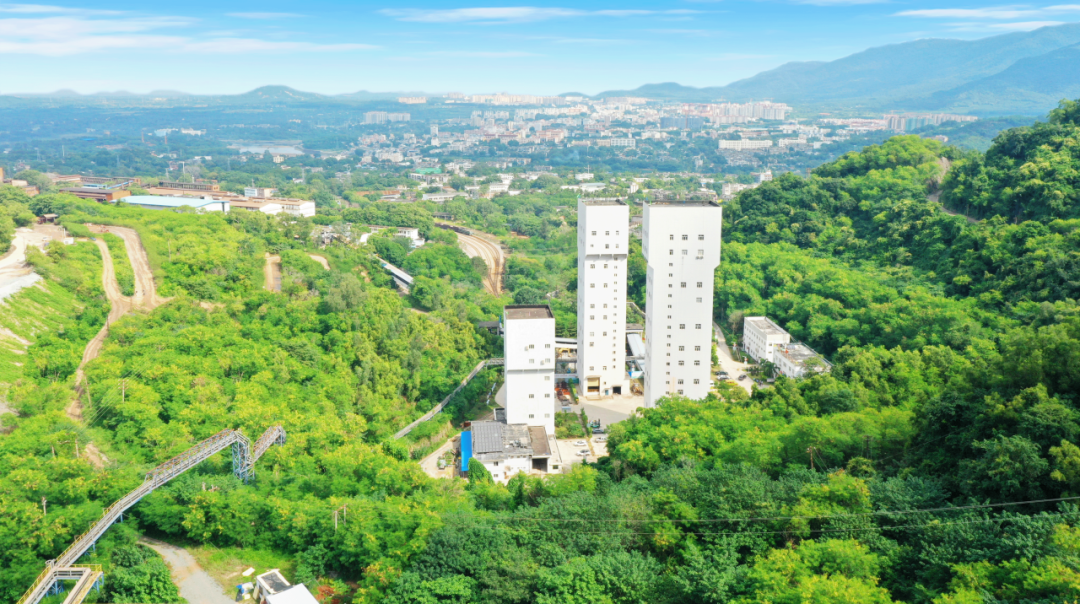 海南日?qǐng)?bào)：海南礦業(yè)持續(xù)完善產(chǎn)業(yè)布局，推動(dòng)高質(zhì)量發(fā)展